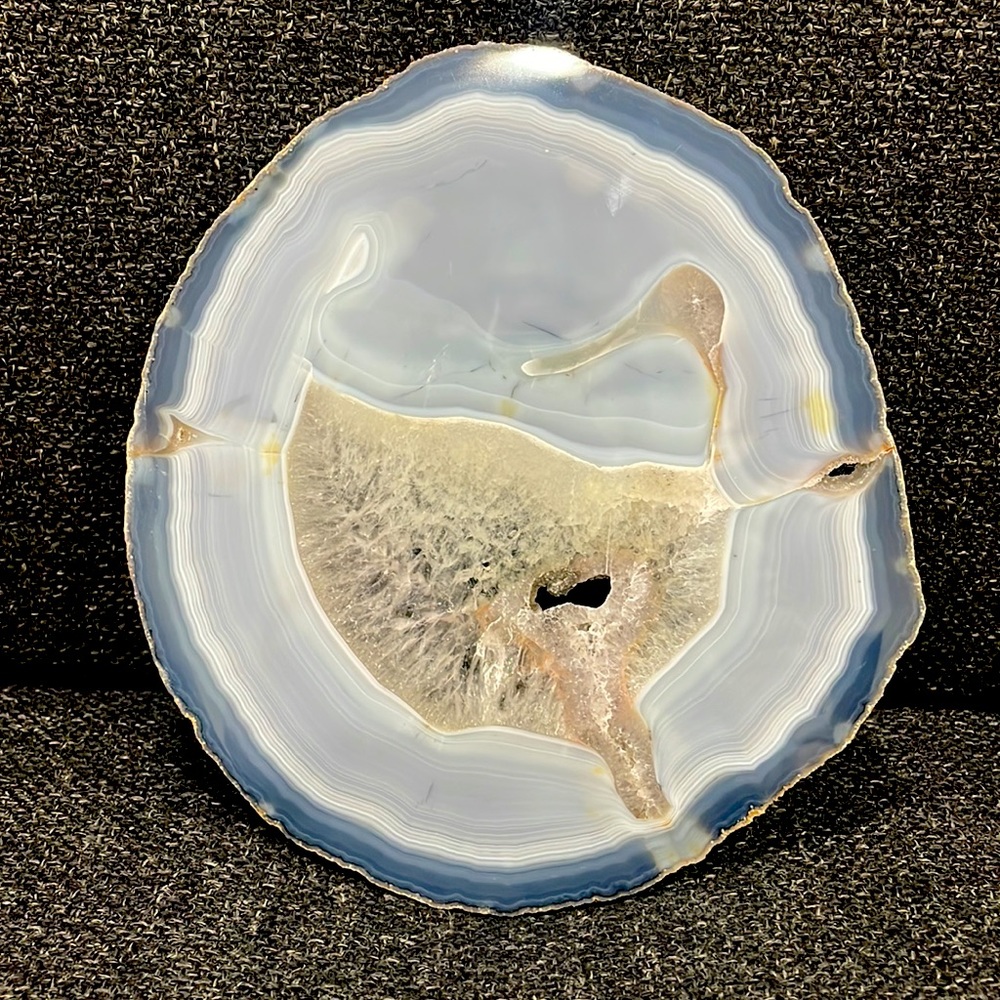 Blue agate flat geode - Picture 4 of 4